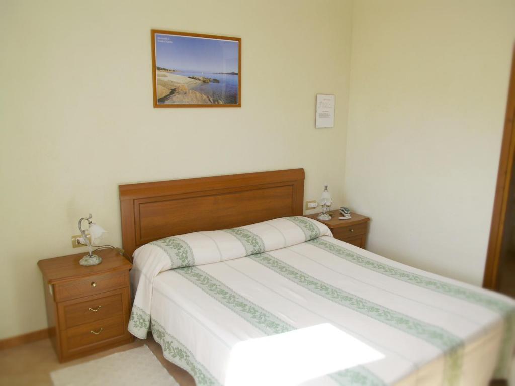 Hotel Da Paolino Trinità d'Agultu Værelse billede